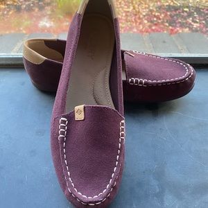 Sperry Top-Sider Suede Loafers. Purple/Plum. Size 7.5.